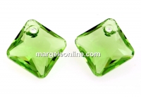 Swarovski, Princess cut pendant, peridot, 11.5mm - x1