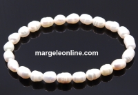 Elastic bracelet made of white freshwater pearls 7-8mm